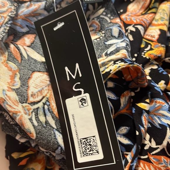 Women's Sleeveless Sweetheart Neck Floral Printed Jumpsuit - Picture 6 of 6